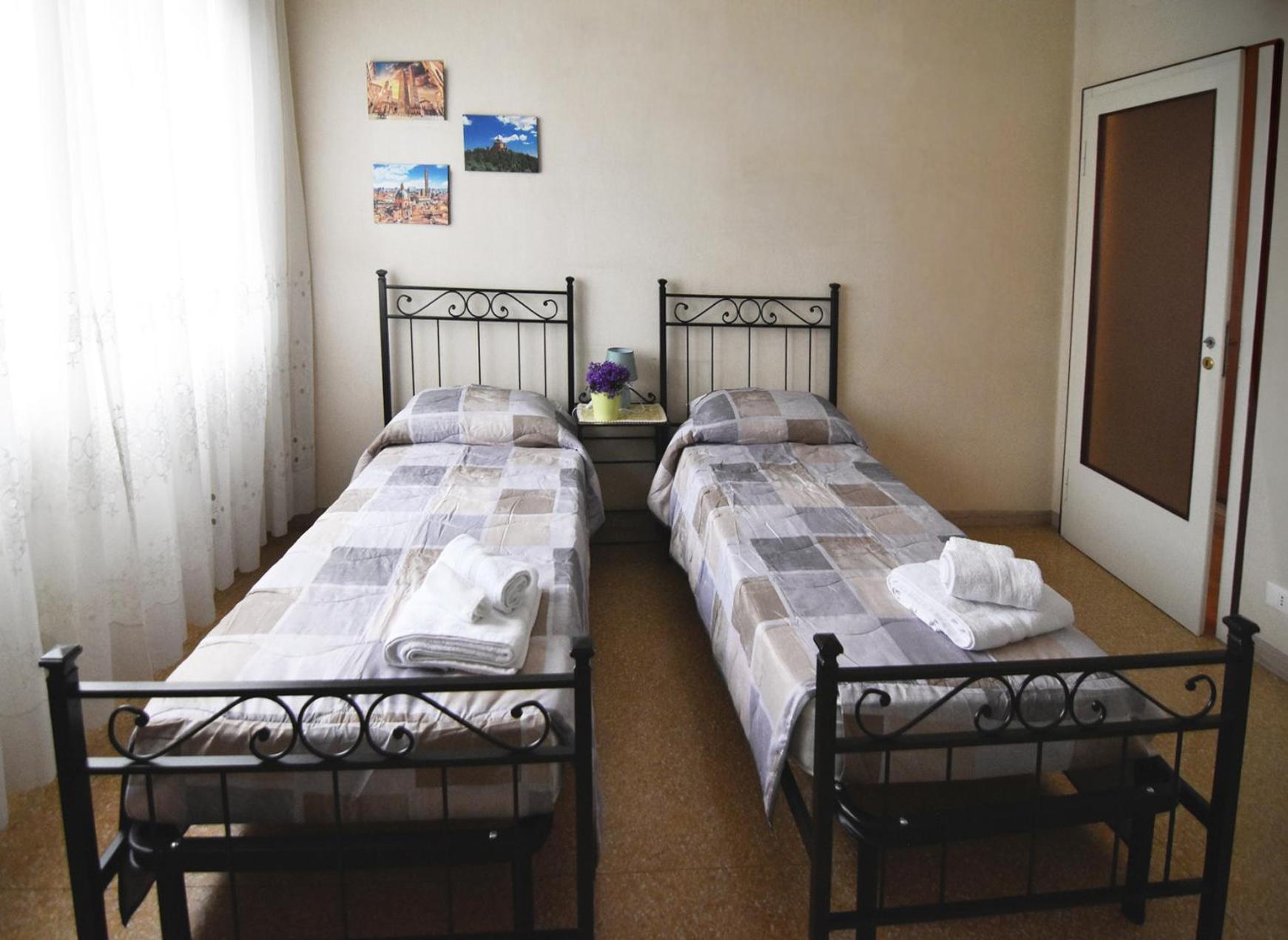 Bed And Breakfast Gaudenzi Bologna Exteriör bild